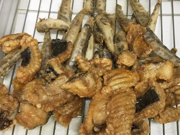 蒲郡産のめひかり唐揚げ（無添加）・三河湾のアカエイ唐揚げ（無添加）